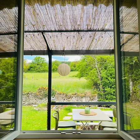La Maisonnette Au Bord De L Eau *